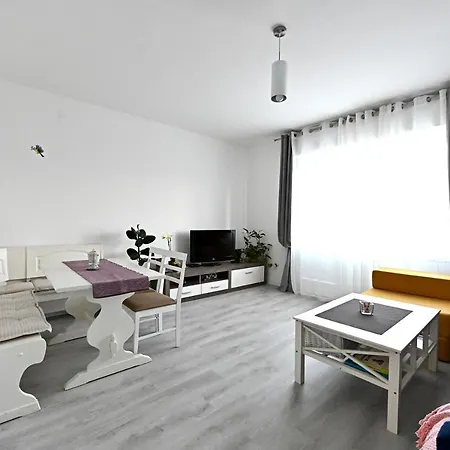 Apartment Magic Lakes
