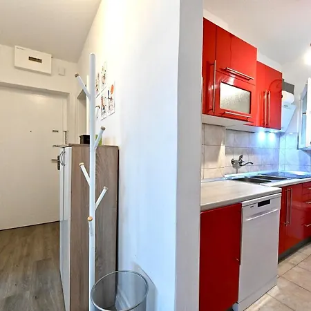 Magic Lakes Apartment